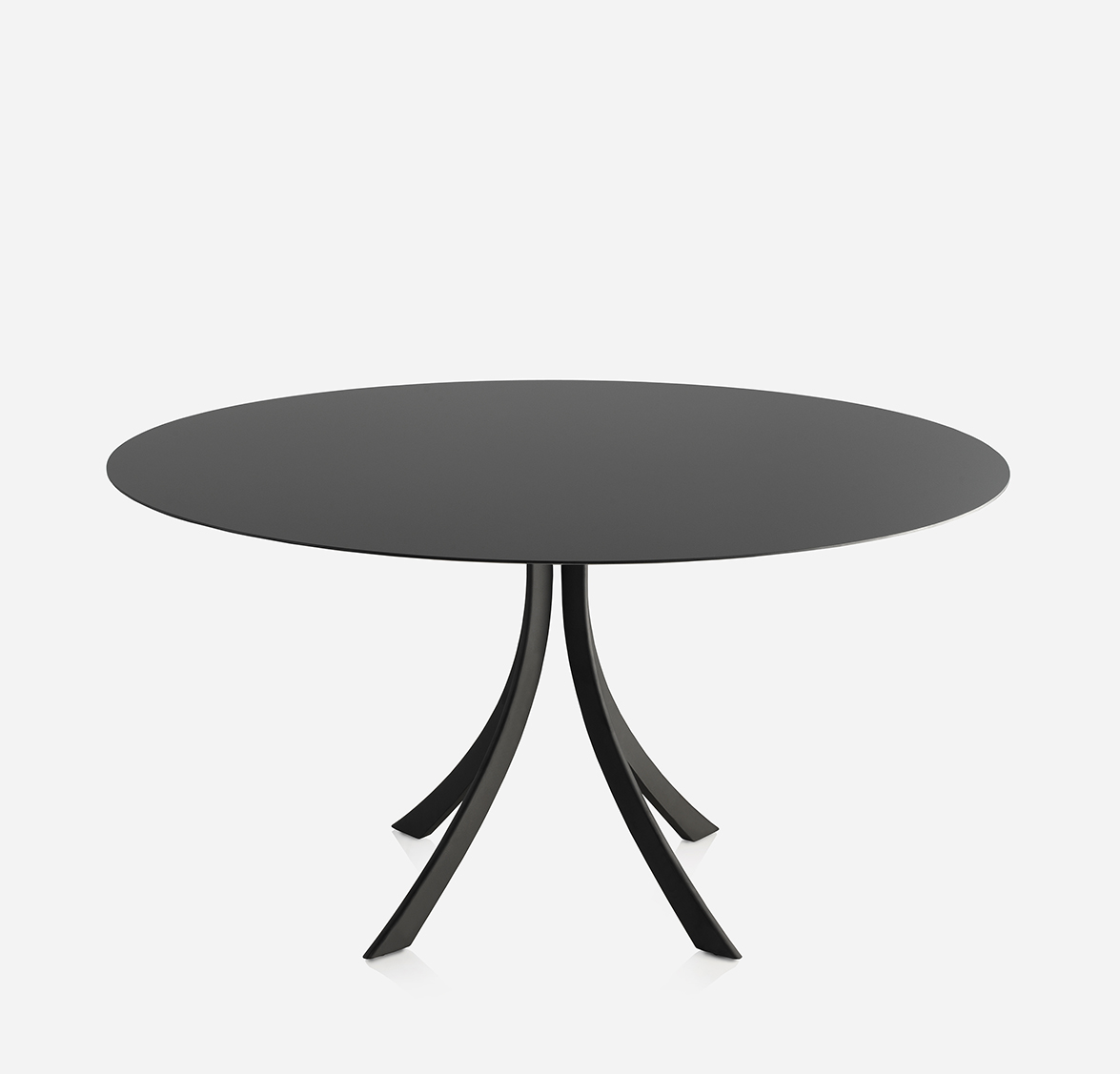 Falcata dining table by Lievore Altherr Molina 06